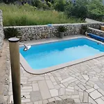 Apartment Andrea With Pool And Seaview