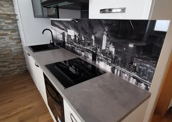 Andrea With Pool And Seaview Apartament